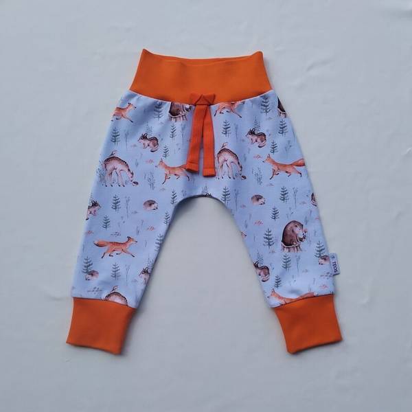 Sett med bukse og genser